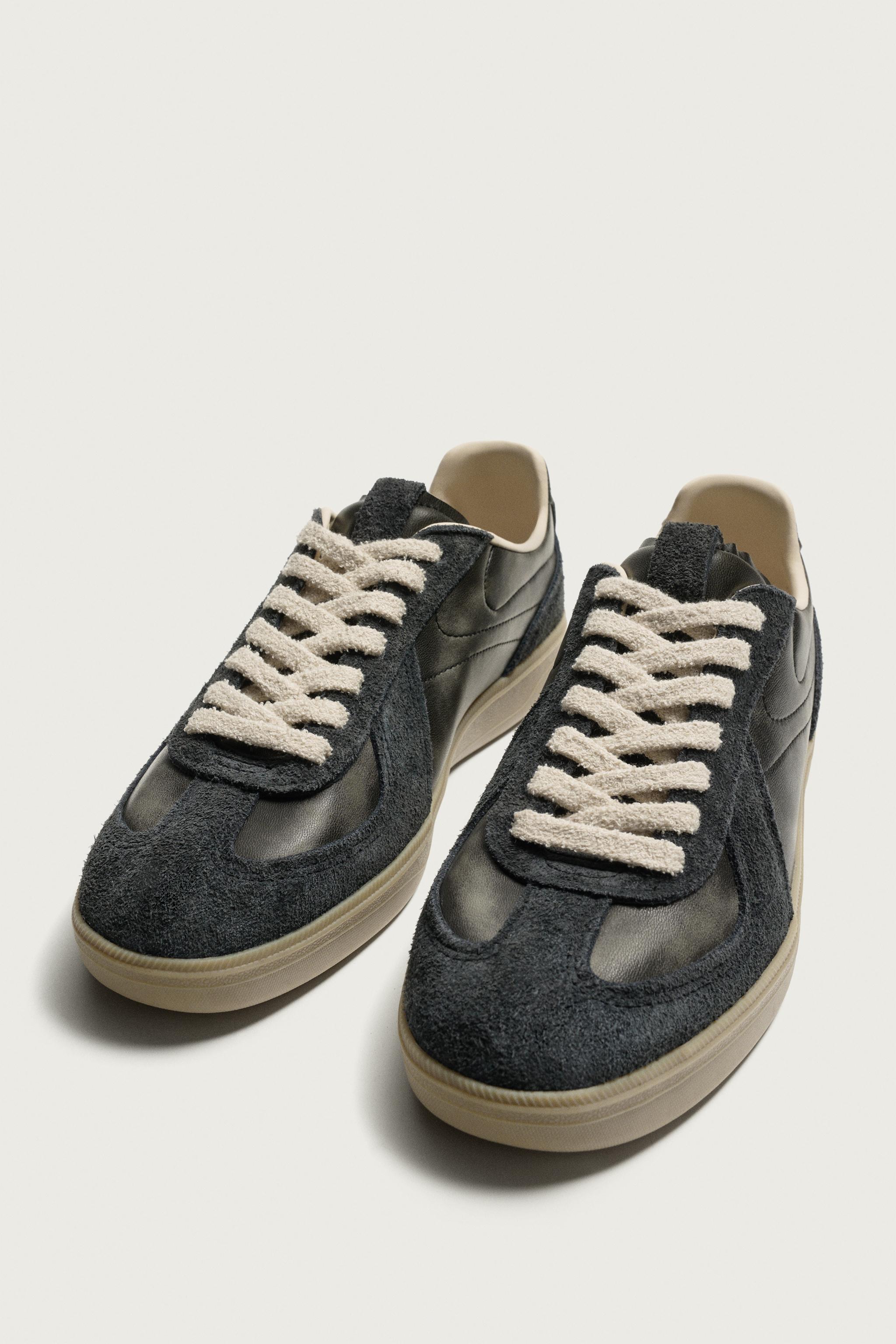 RETRO STYLE SNEAKERS