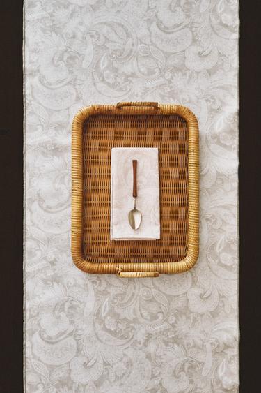 CHEMIN DE TABLE RÉSINE IMPRIMÉ PAISLEY - Beige clair de Zara - Image 5