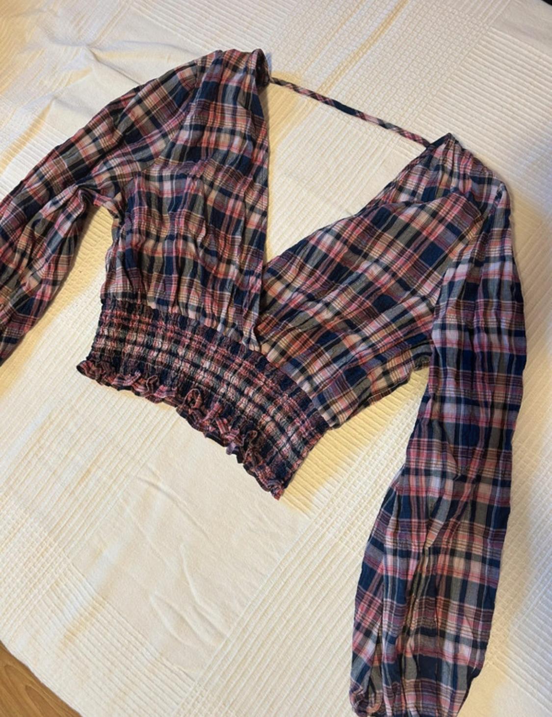 CHECK CROP TOP