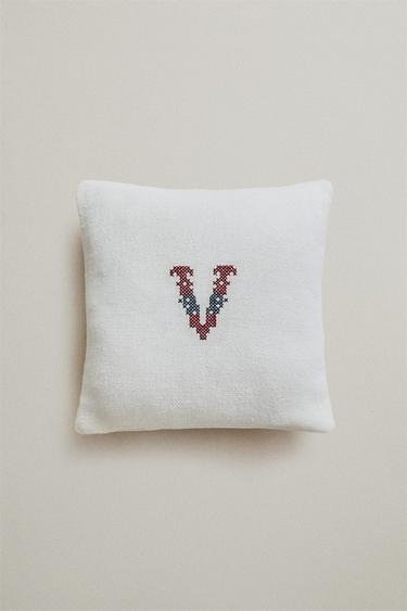 EMBROIDERED 'V' LETTER LINEN CUSHION — Ecru 1