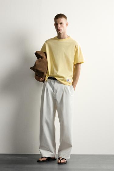 CAMISETA RELAXED FIT GRÁFICO SOL - Manteiga de Zara