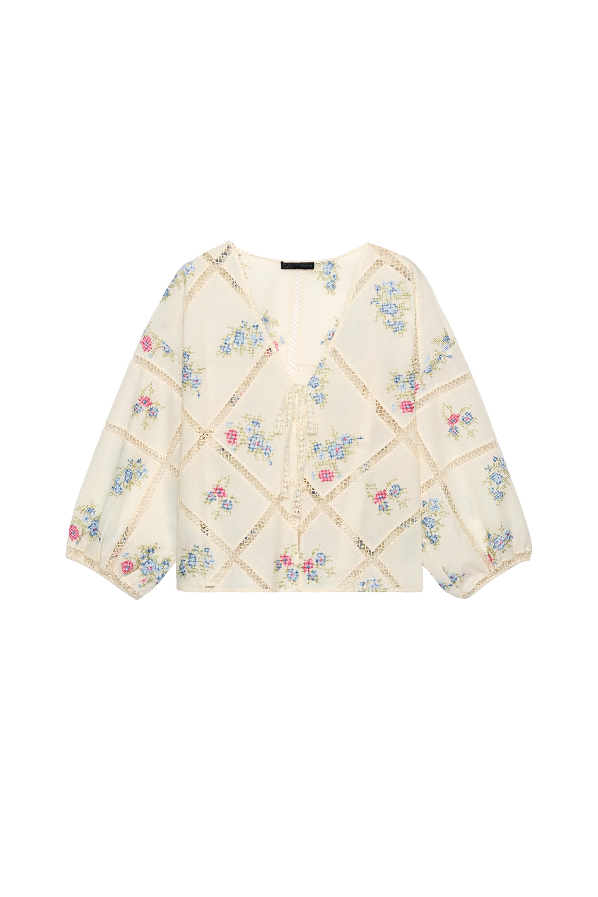 BLUSA BORDADOS ENTREDOSES