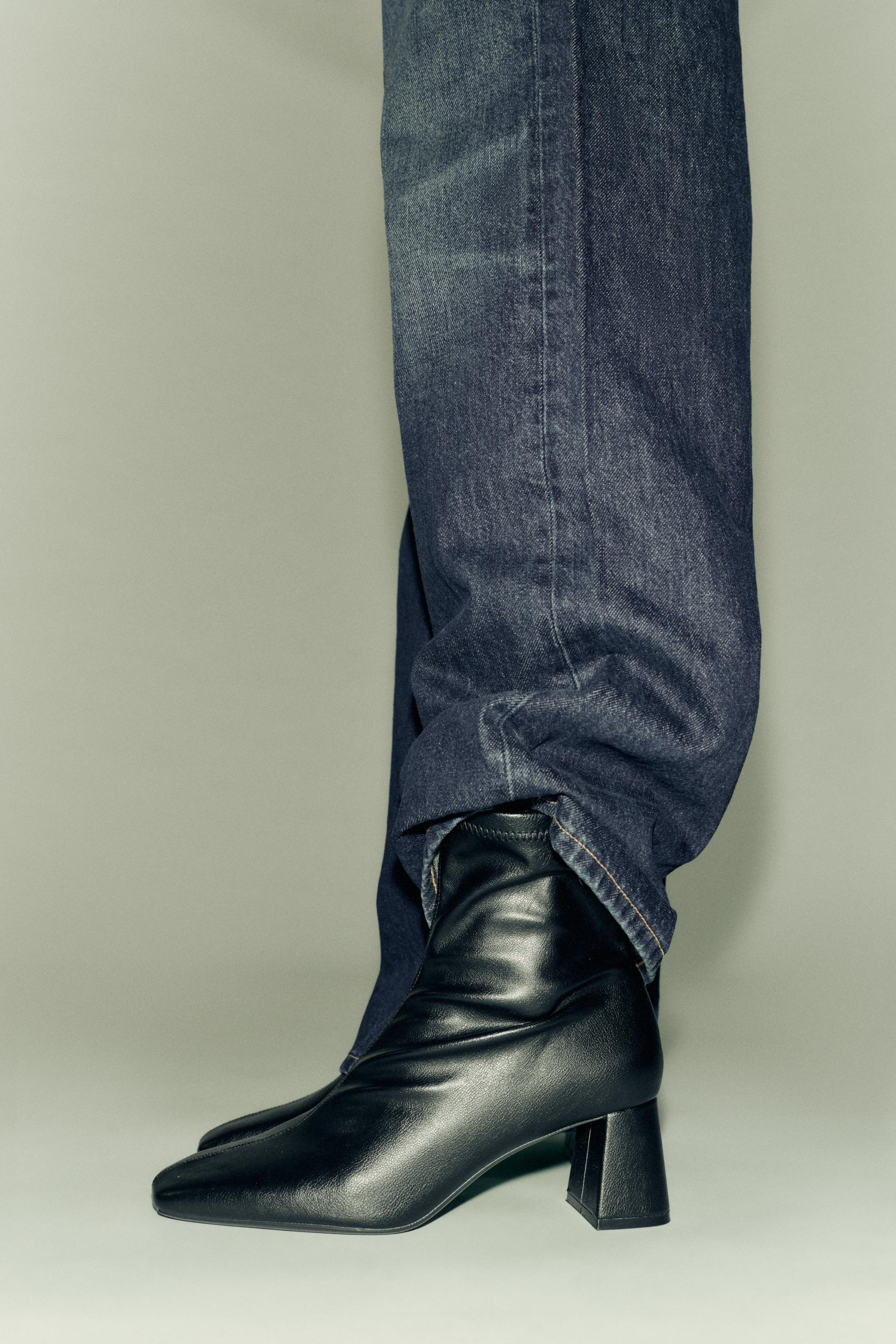 WIDE HEELED ANKLE BOOTS