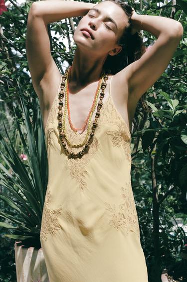 ROBE EN GEORGETTE ET DENTELLE - Jaune clair de Zara - Image 4