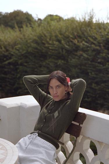 LOOK - Taupe by Zara