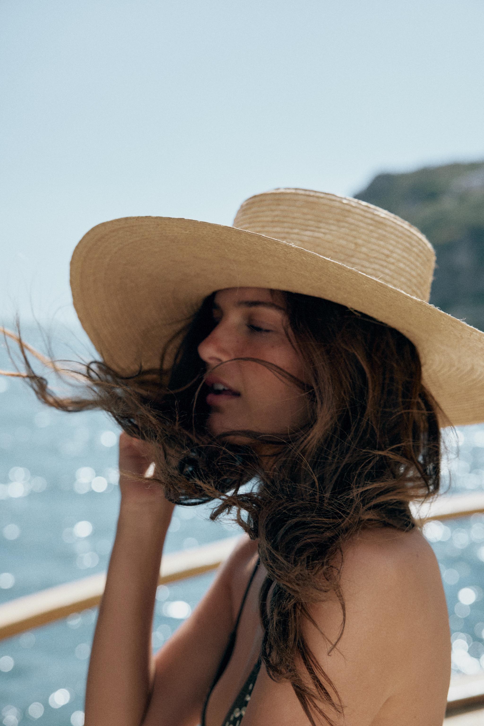 100% STRAW HAT WITH CONTRASTING BAND — Light beige (alternate view)