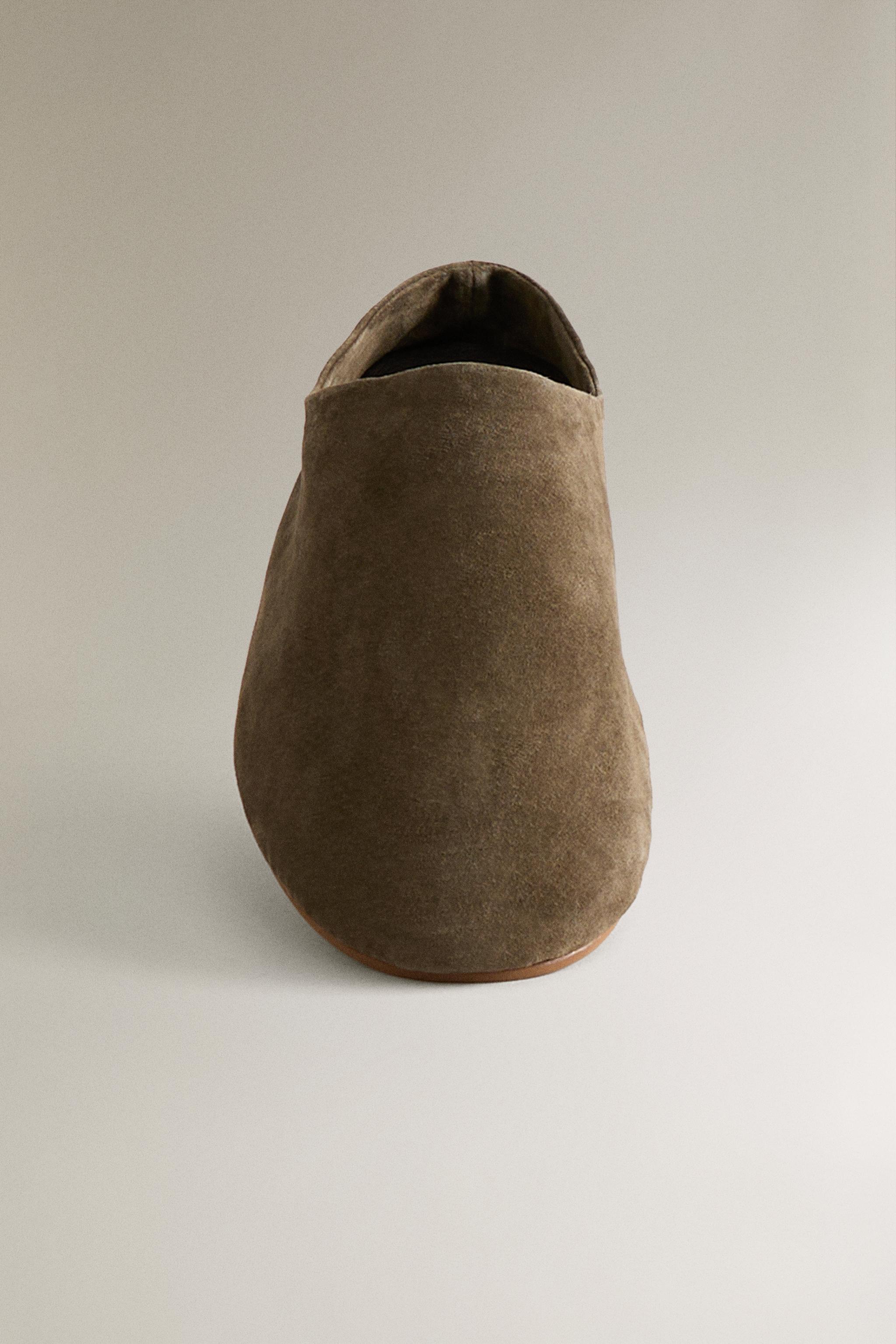 LEATHER MULE SLIPPERS