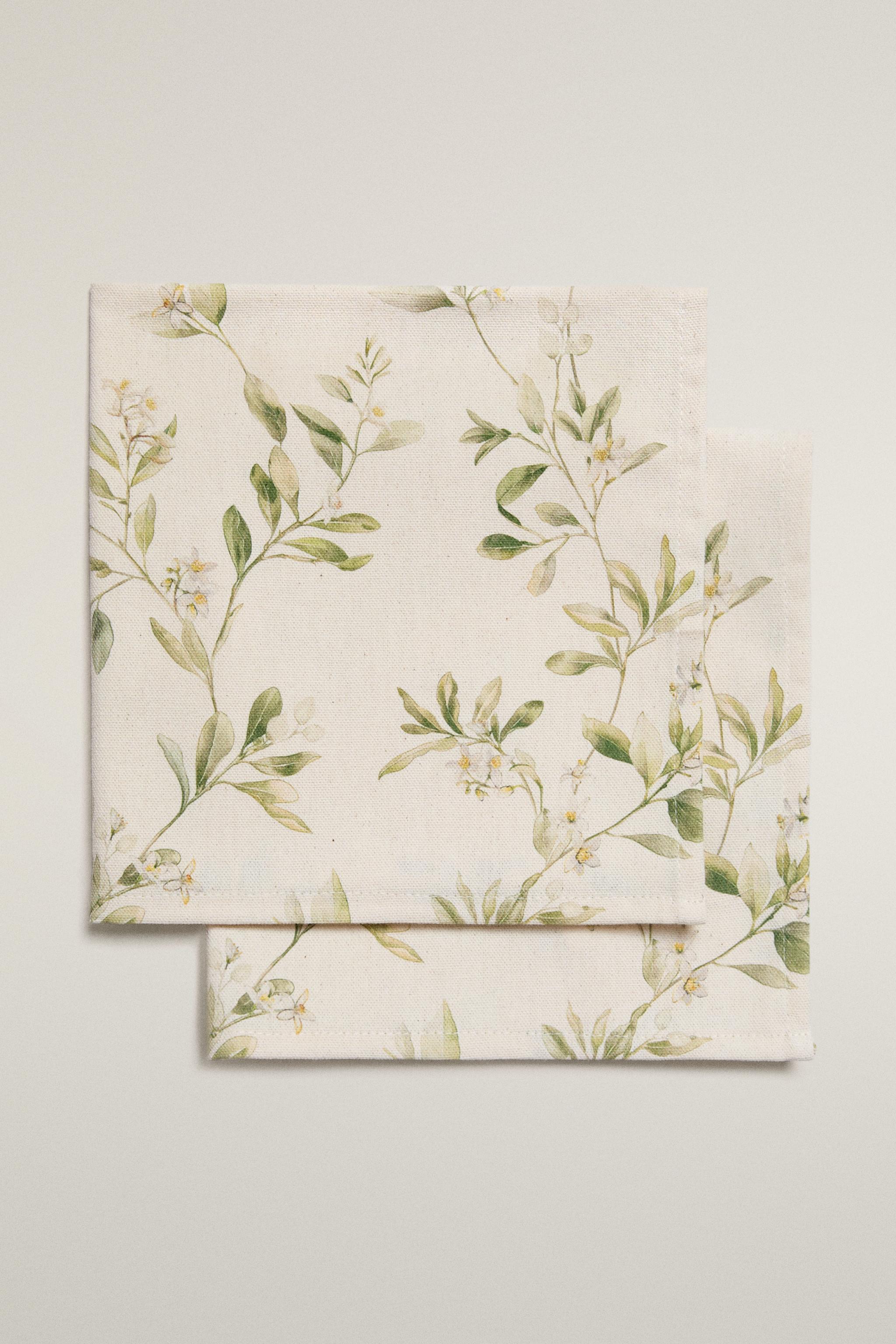BRANCH AND FLORAL PRINT NAPKINS (PACK OF 2)