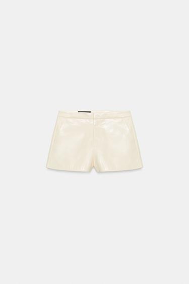 SHORTS EFECTO PIEL - Blanco roto de Zara - Imagen 0