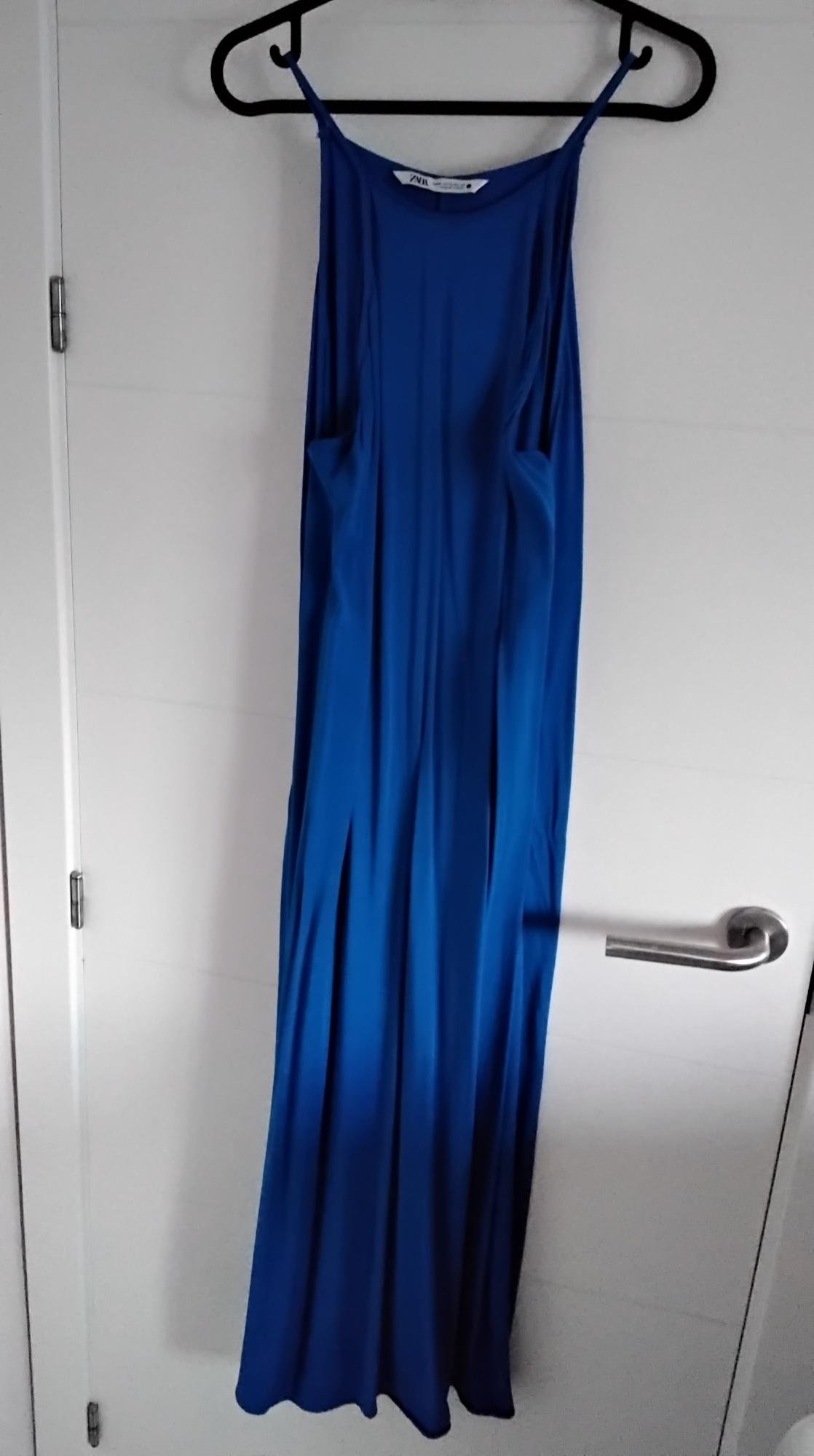 FLOWING MIDI DRESS