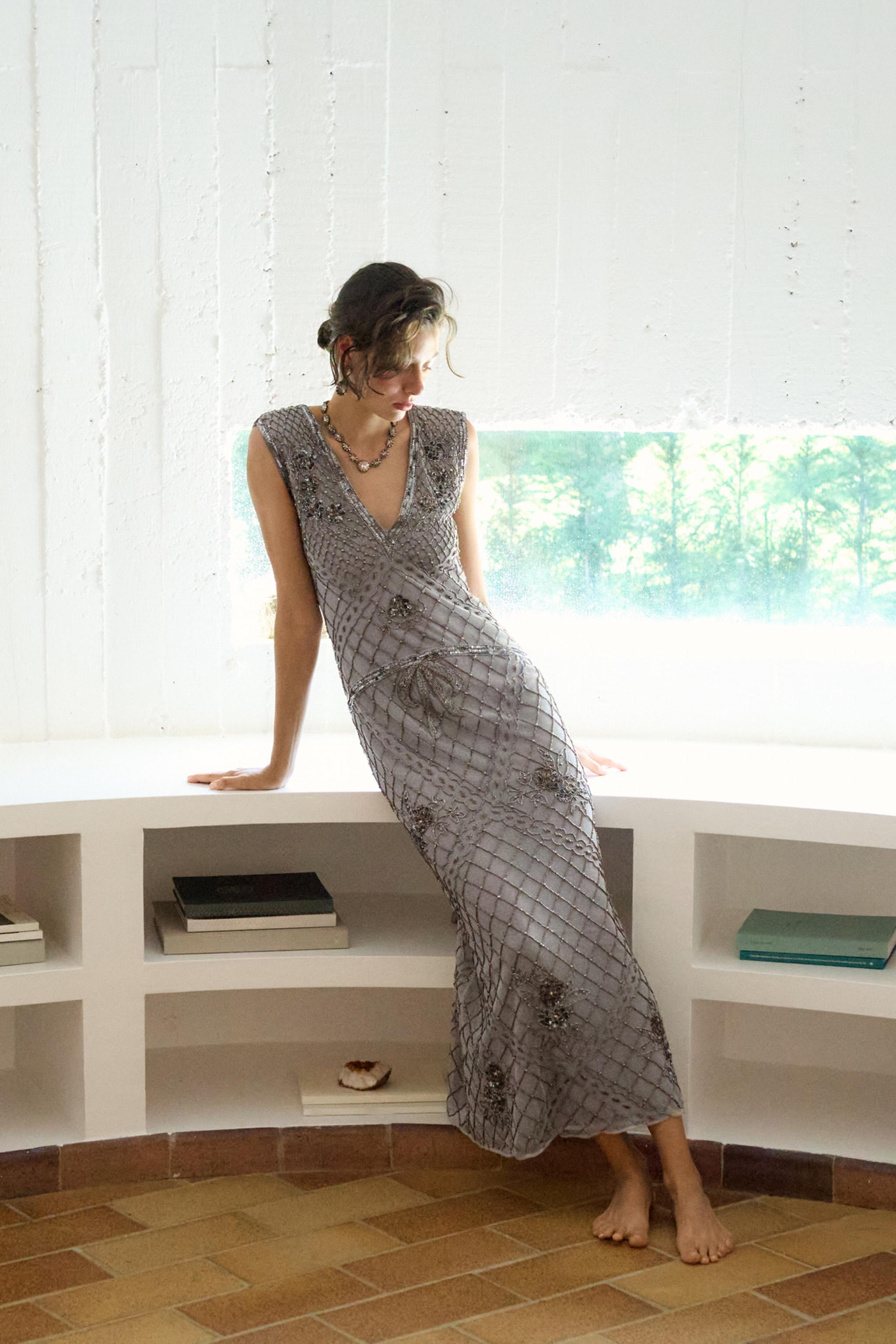 Женские платья Zara EMBROIDERED BEADED TULLE DRESS