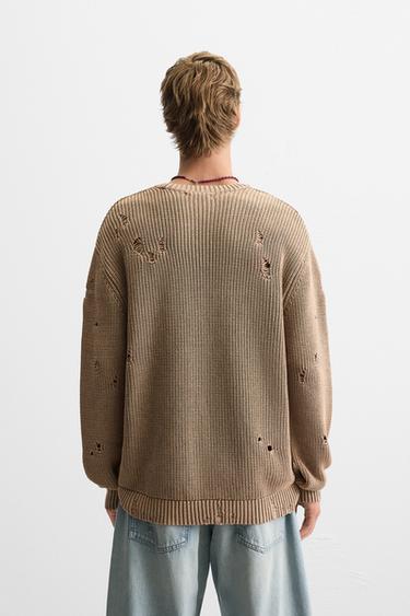 ACID WASH RIPPED SWEATER - camel by Zara - Image 2