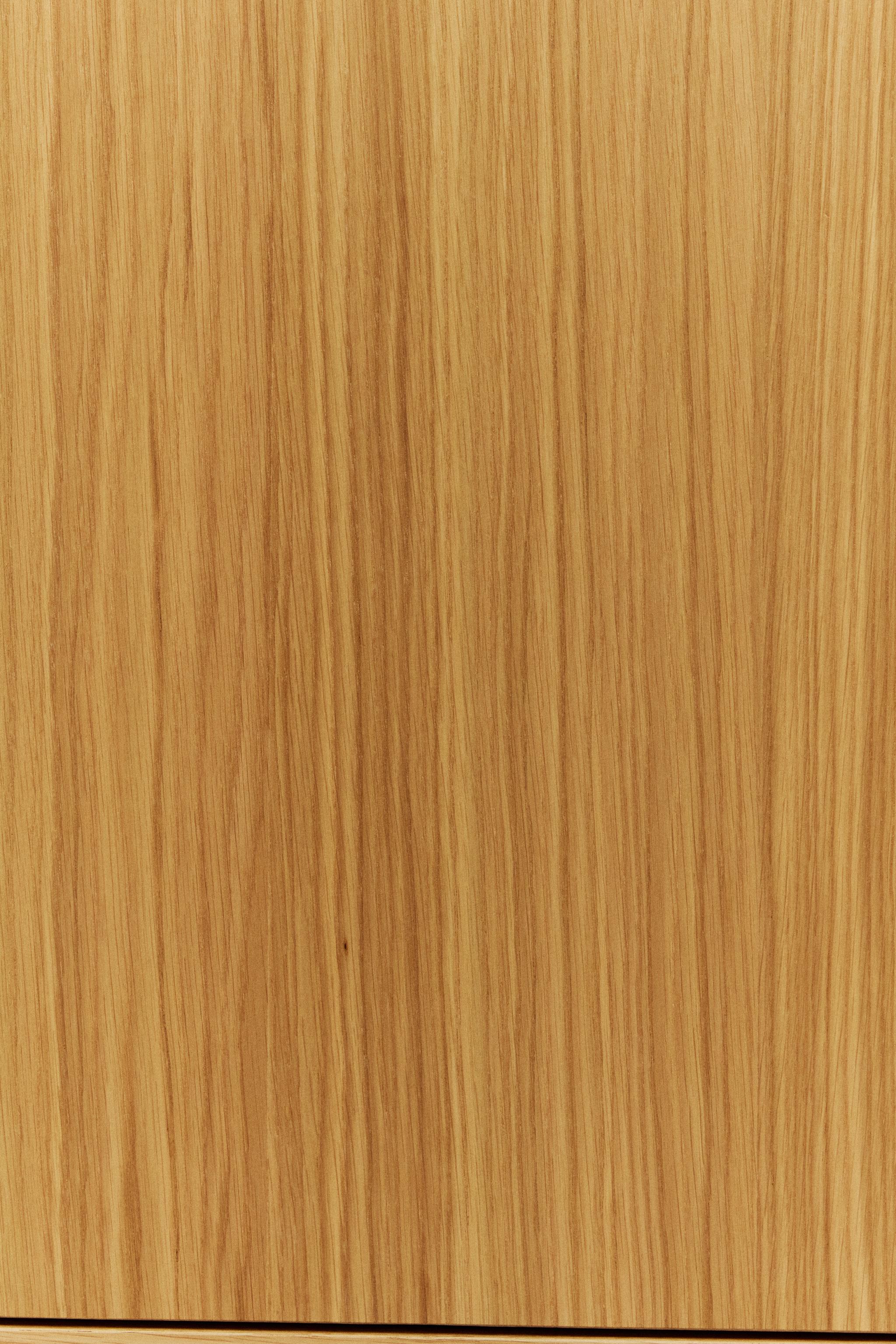THE PATIENT SIDEBOARD