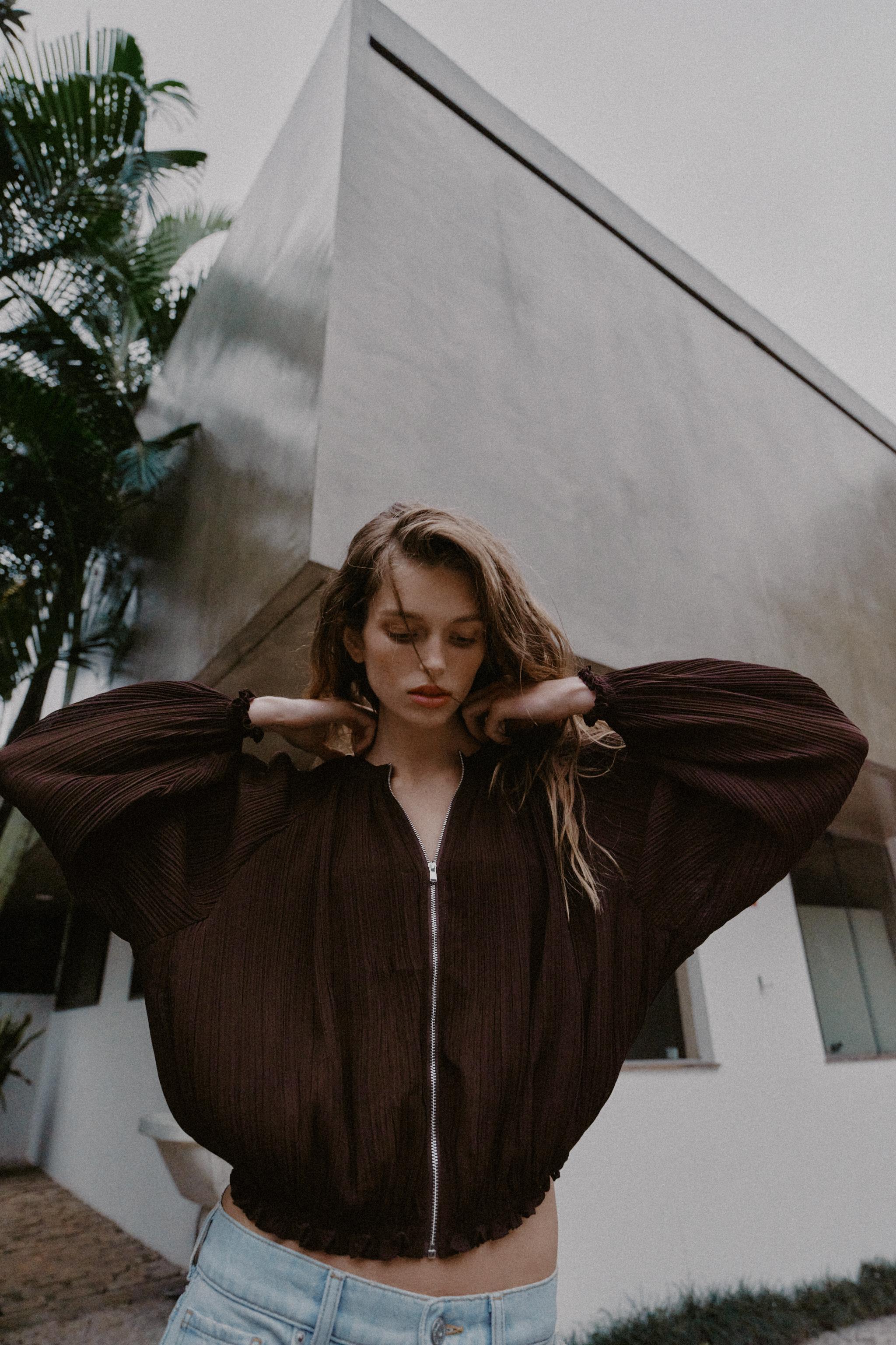 PLEATED ORGANZA JACKET