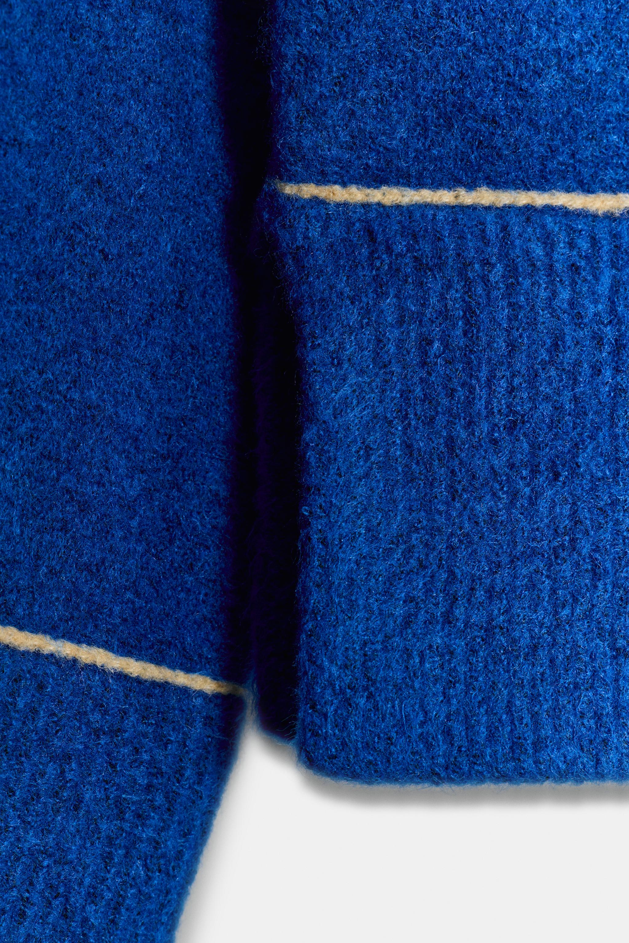 CONTRAST PIPING KNIT SWEATER