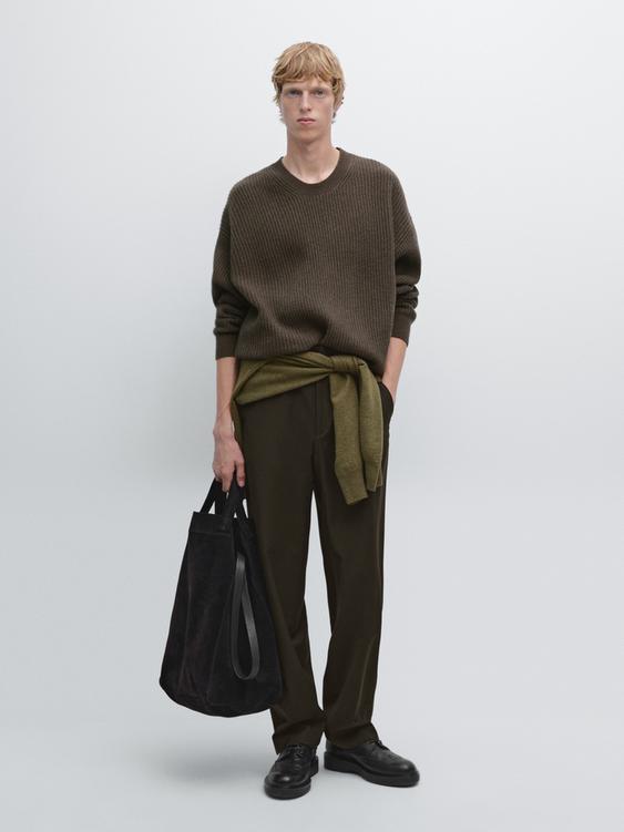 Crew neck ribbed sweater