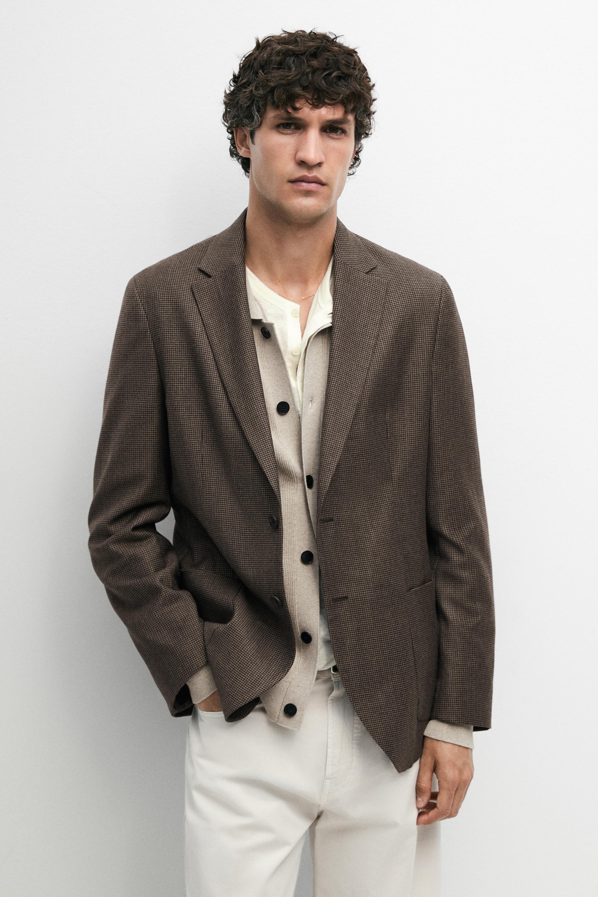 Wool-blend blazer with pocket details