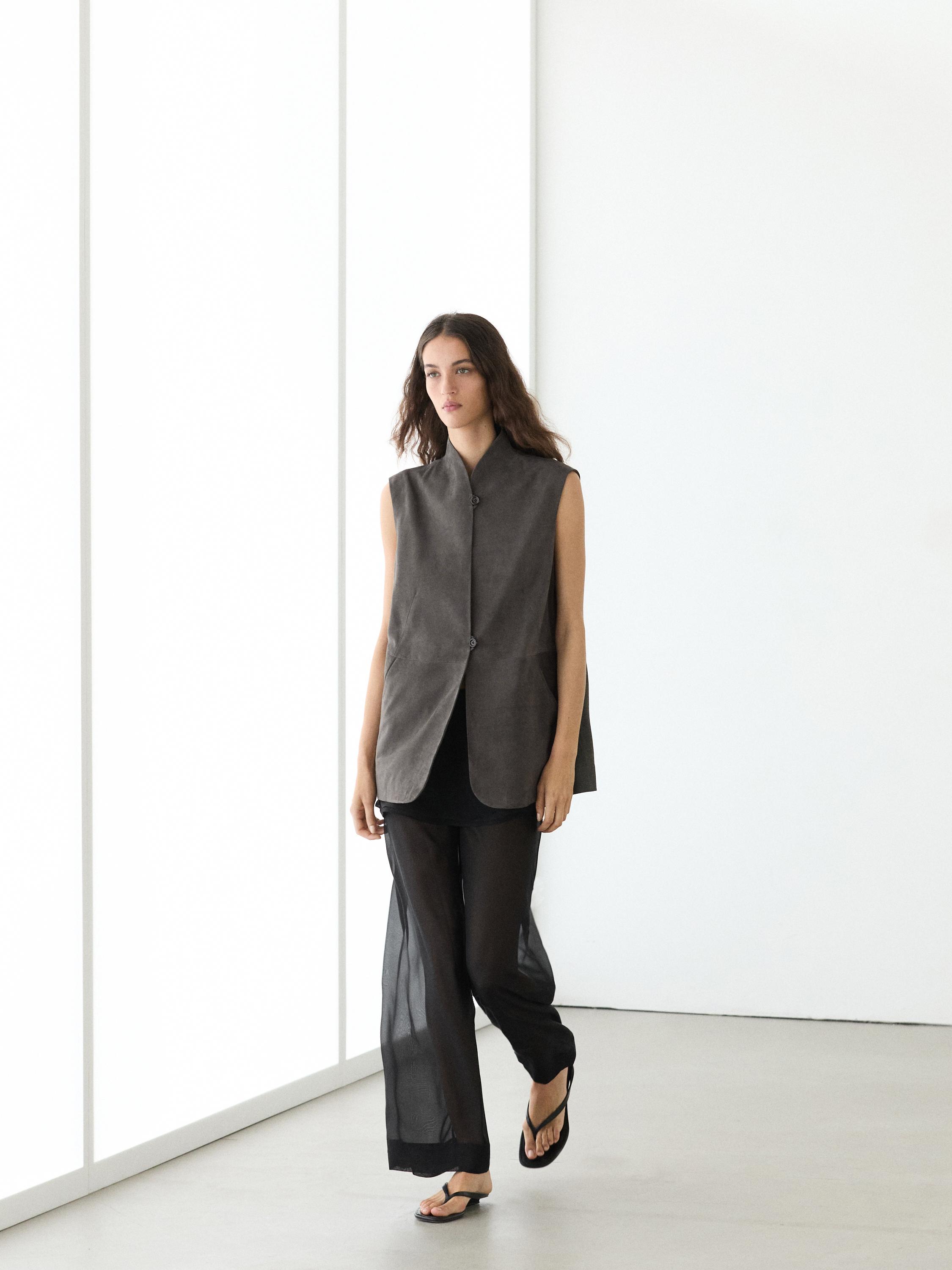 Leather waistcoat with velvety finish