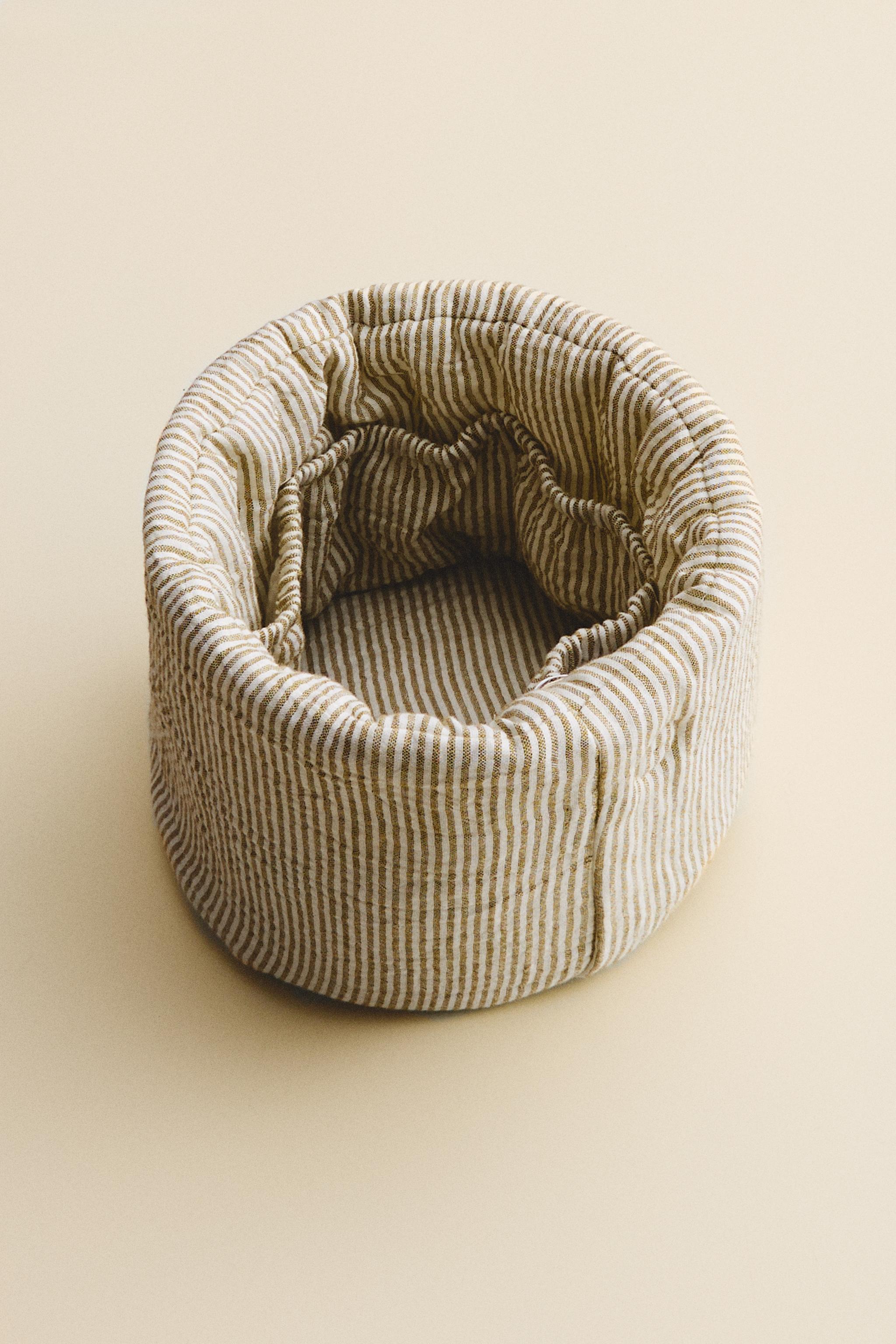 ROUND STRIPED MUSLIN BABY ORGANIZER