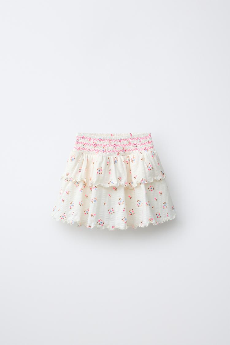 Falda pantalón corta texturizada con flores