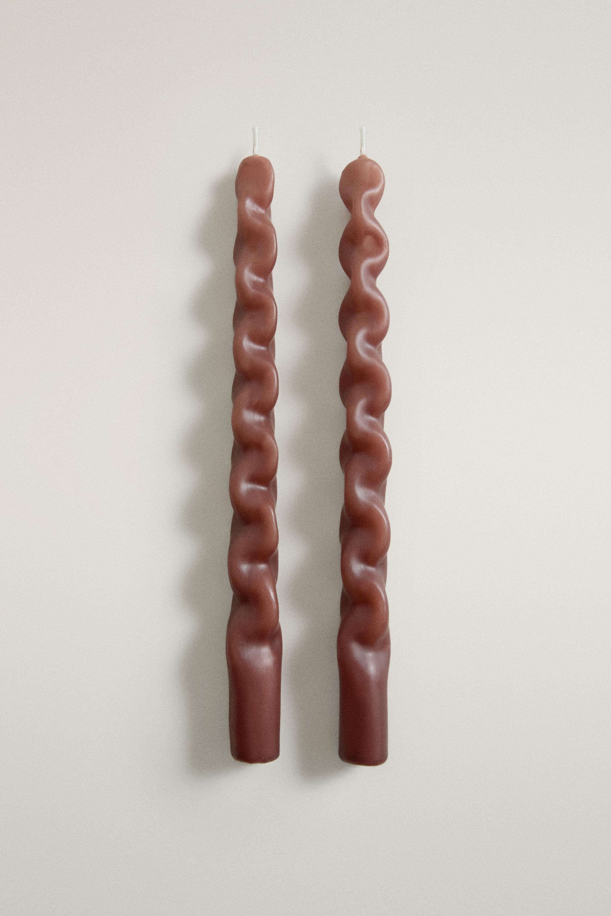 SET OF WAVY DECORATIVE CANDLES (SET OF 2)