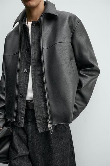 BLOUSON EN MATIÈRE SYNTHÉTIQUE - Noir de Zara - Image 4