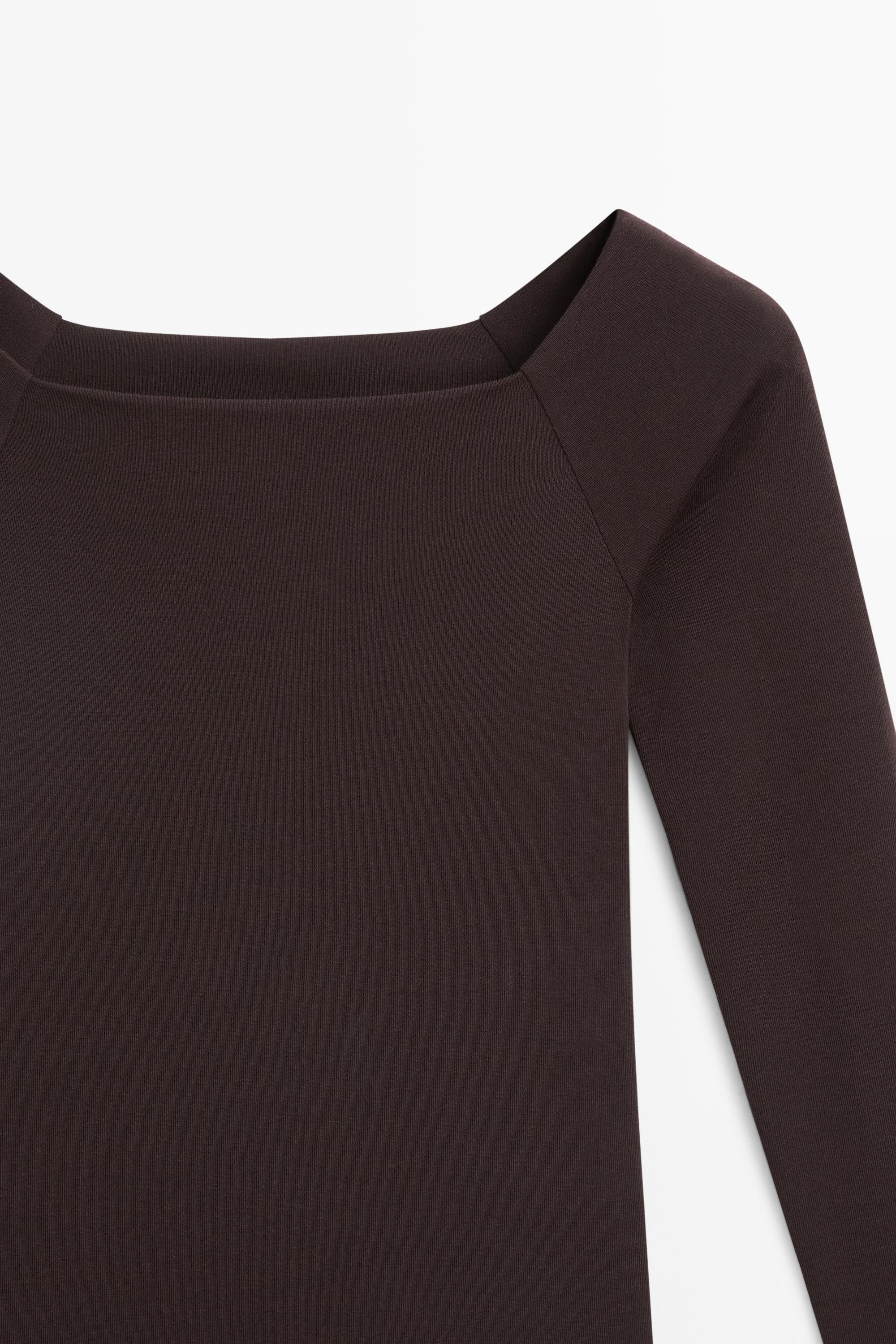 Stretch long sleeve top