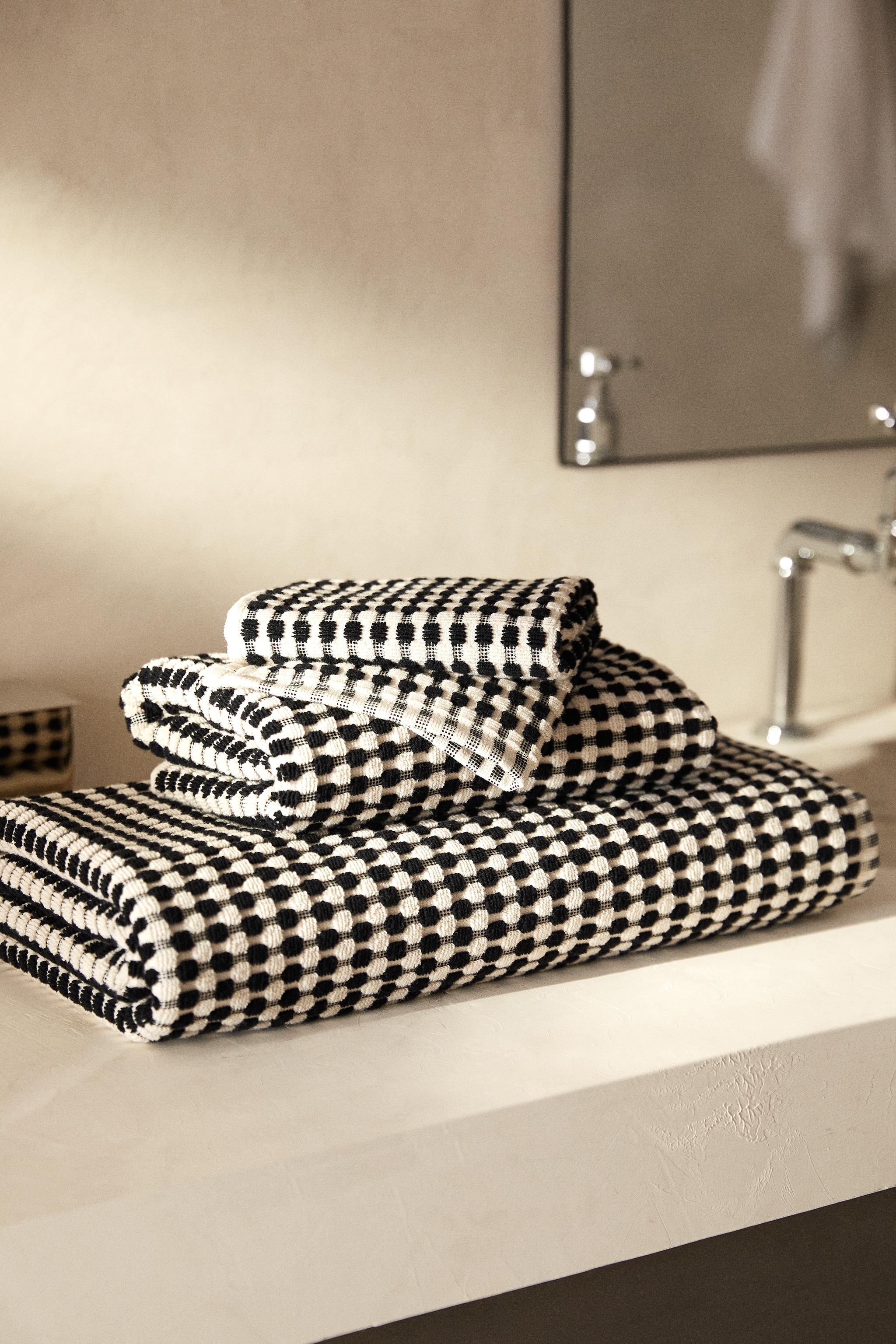 Zara hand online towels