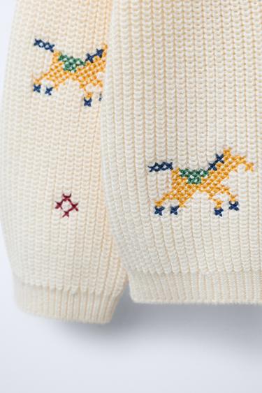 PULL EN MAILLE DÉTAILS POINT DE CROIX - Écru de Zara - Image 3