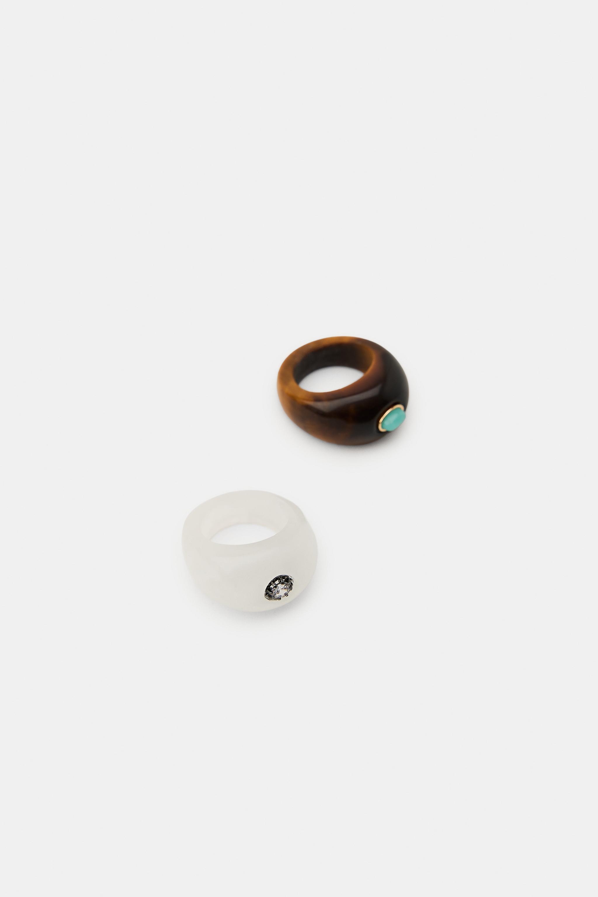 2-PACK OF SHINY STONE RINGS