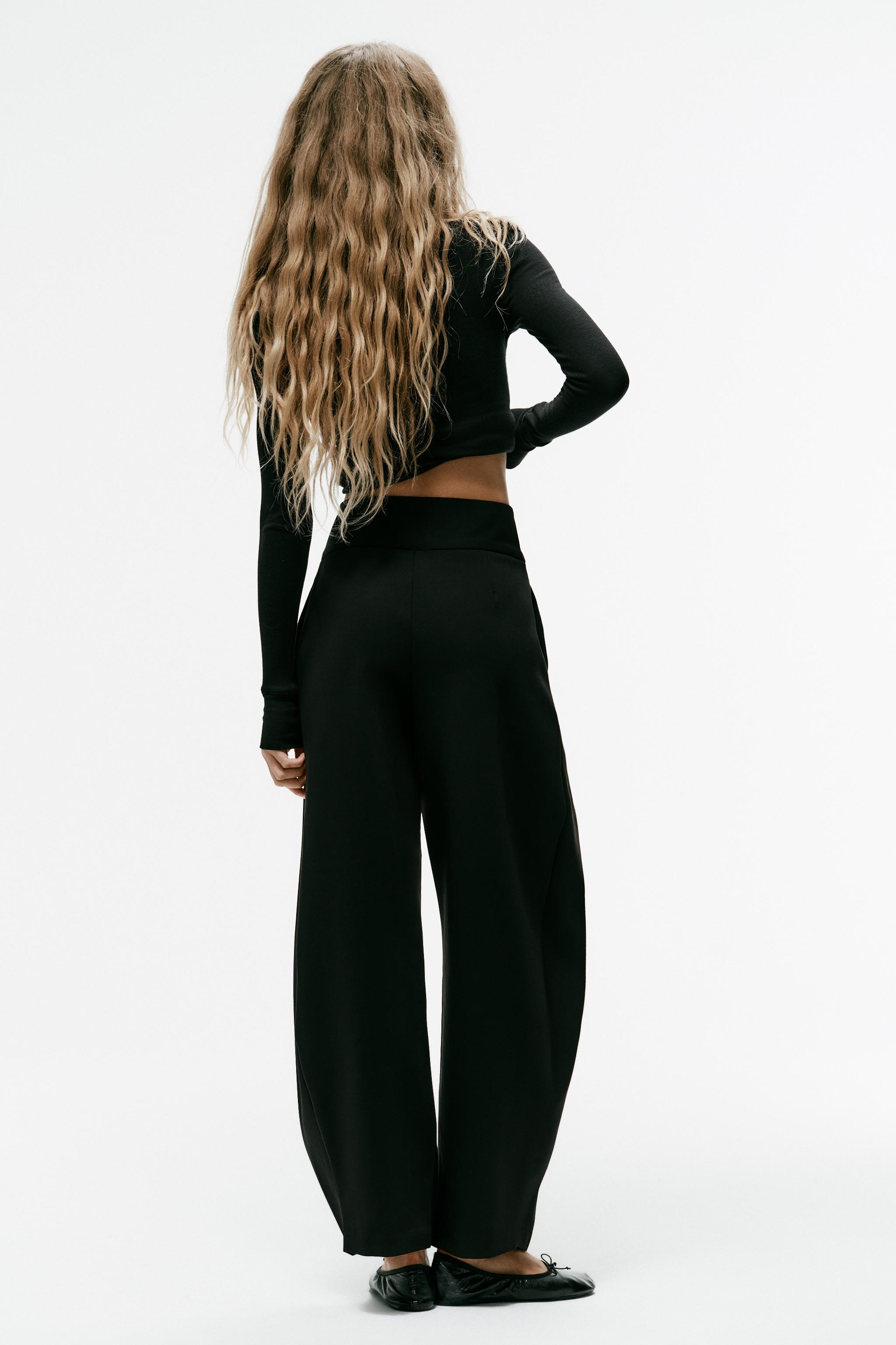 PLEATED BALLOON PANTS