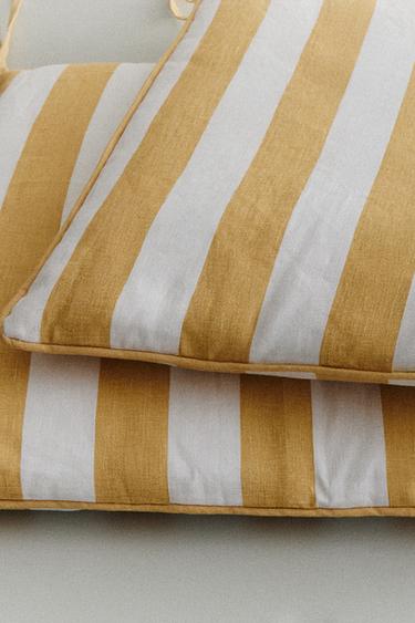 STRIPED BENCH SEAT CUSHION - striped by Zara