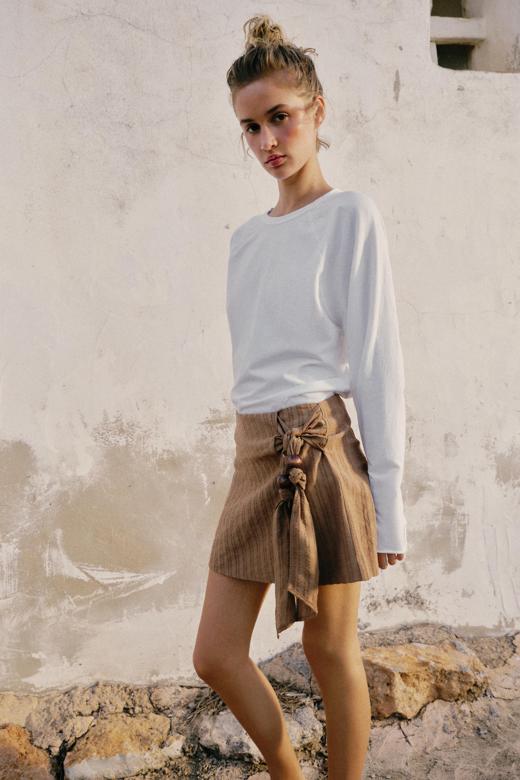BEADED KNOTTED SKORT