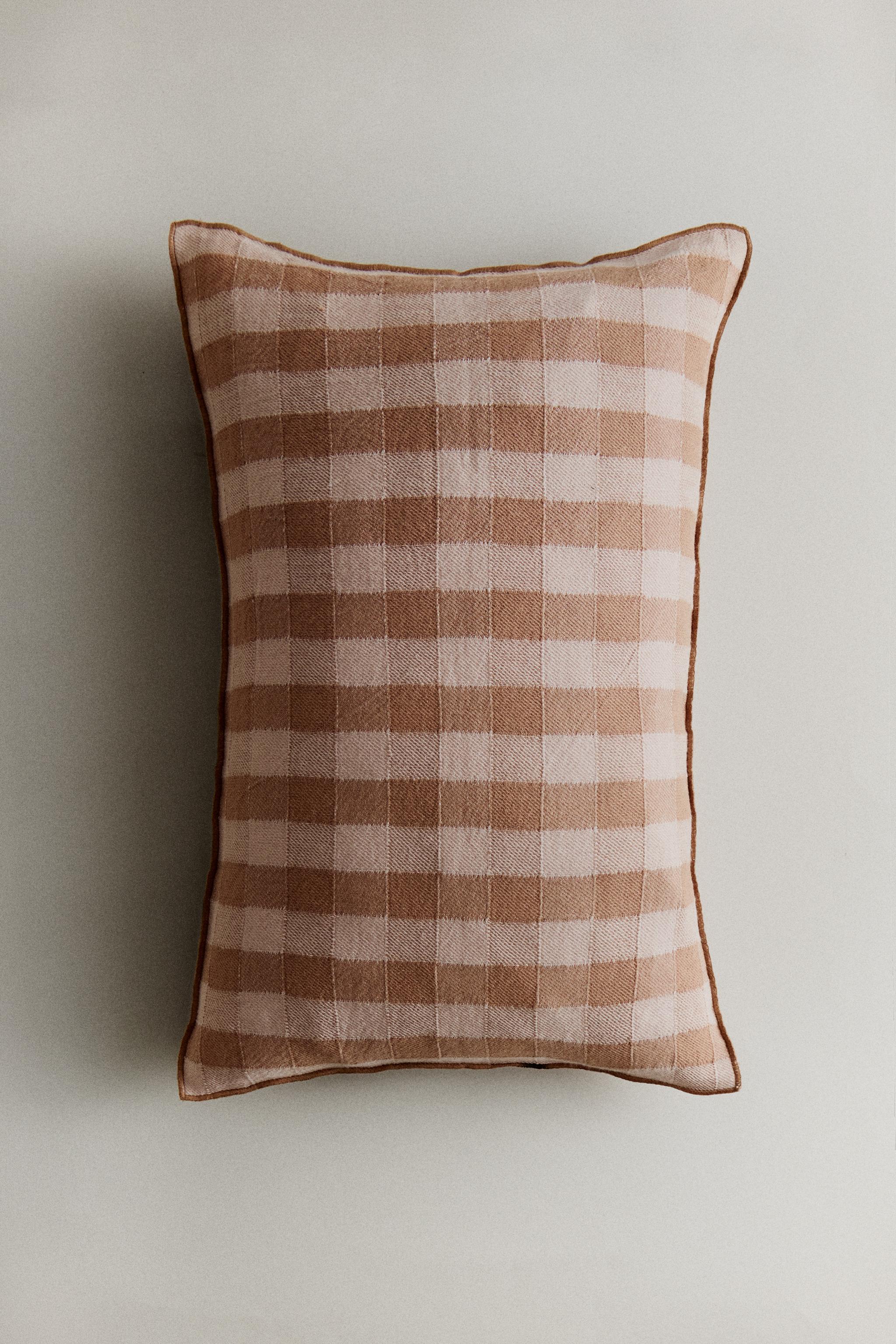 GINGHAM THROW PILLOW COVER