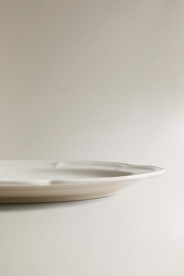 PORCELAIN SERVING DISH WITH RAISED DESIGN - White by Zara - Image 3
