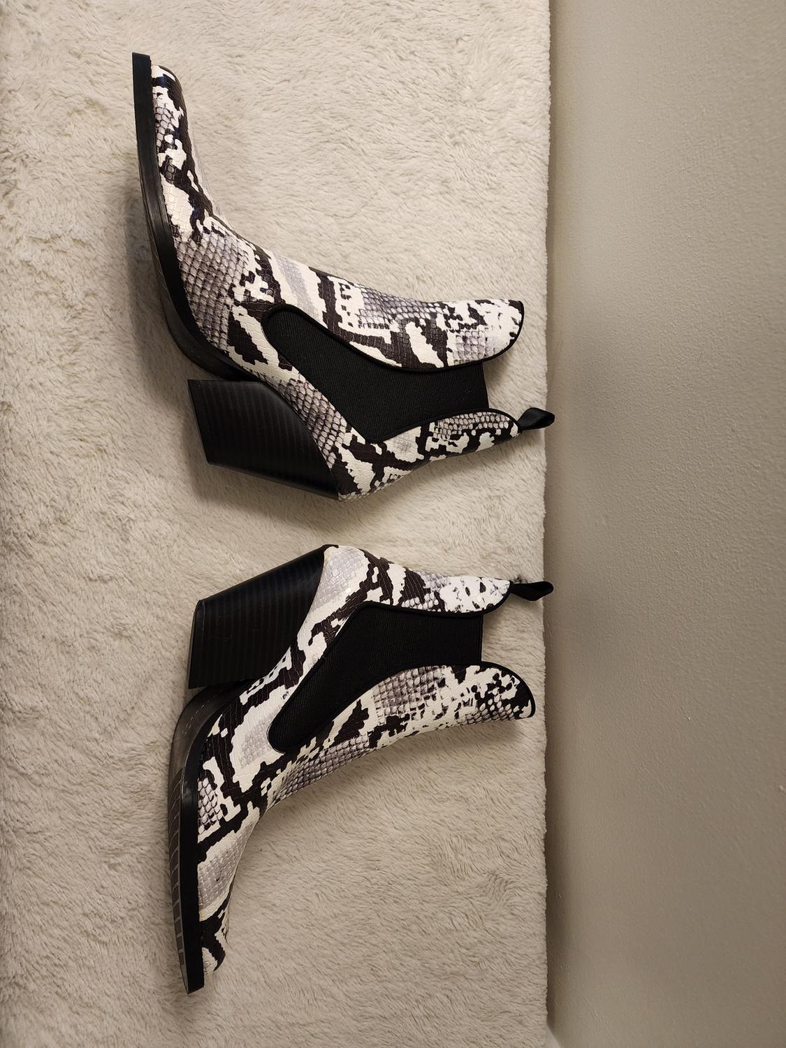 COWBOY ANKLE BOOTS - Image 6
