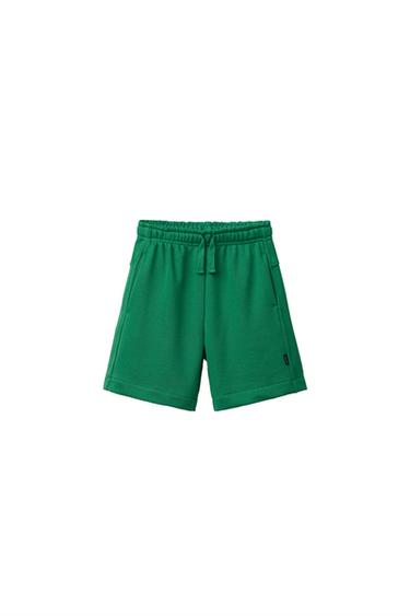 EINFARBIGE BERMUDASHORTS - Grün von Zara