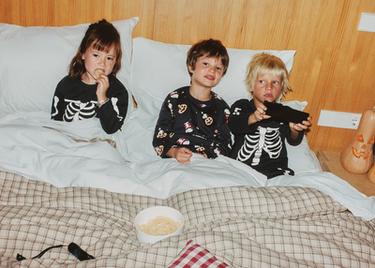 1 1/2-6 YEARS/ GLOW-IN-THE-DARK SKELETON PYJAMAS — Anthracite grey 1