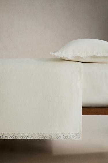 COTTON BEDSPREAD WITH EMBROIDERED RUFFLED TRIMS - Ecru by Zara - Image 2