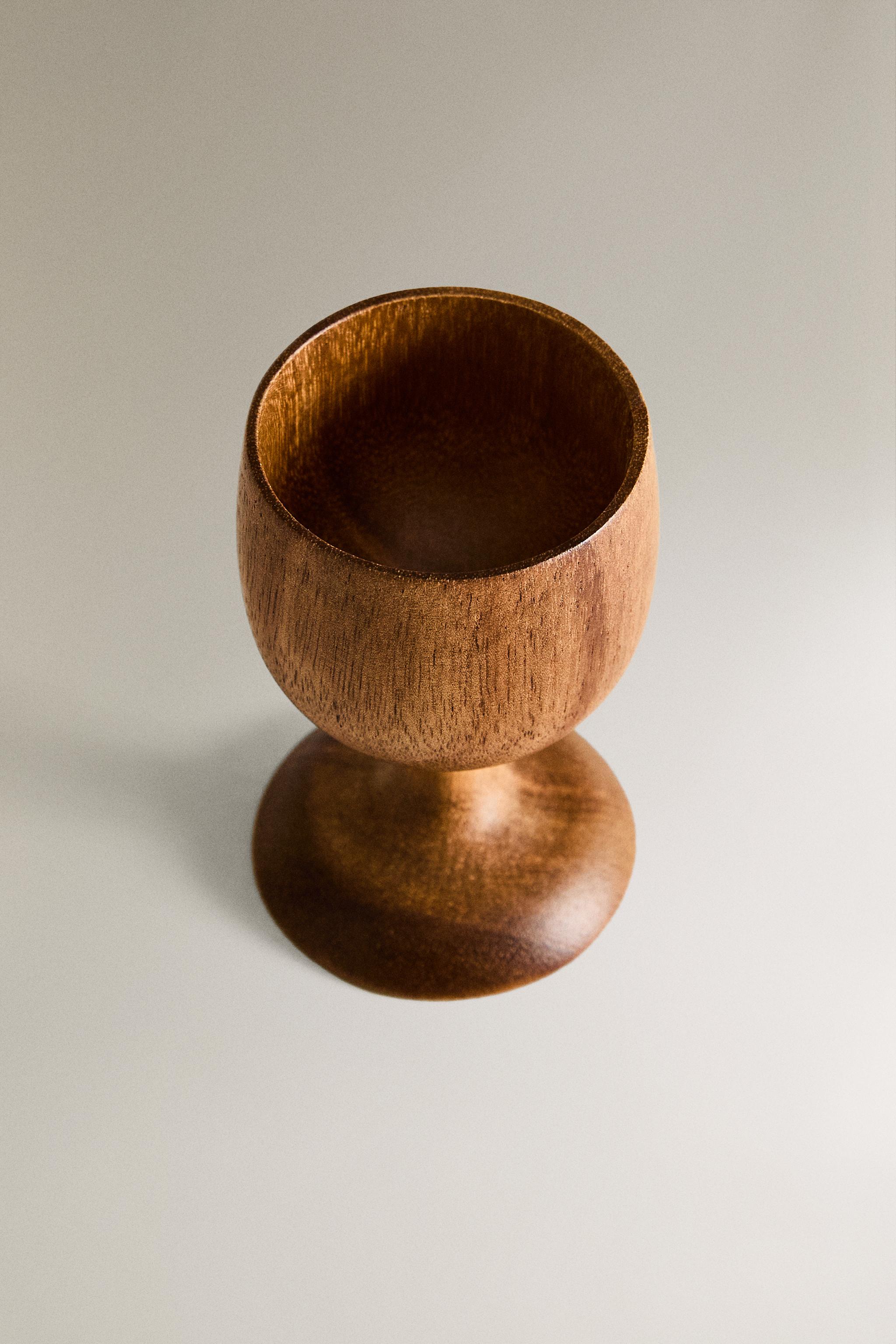 WOODEN EGG CUP — Light beige