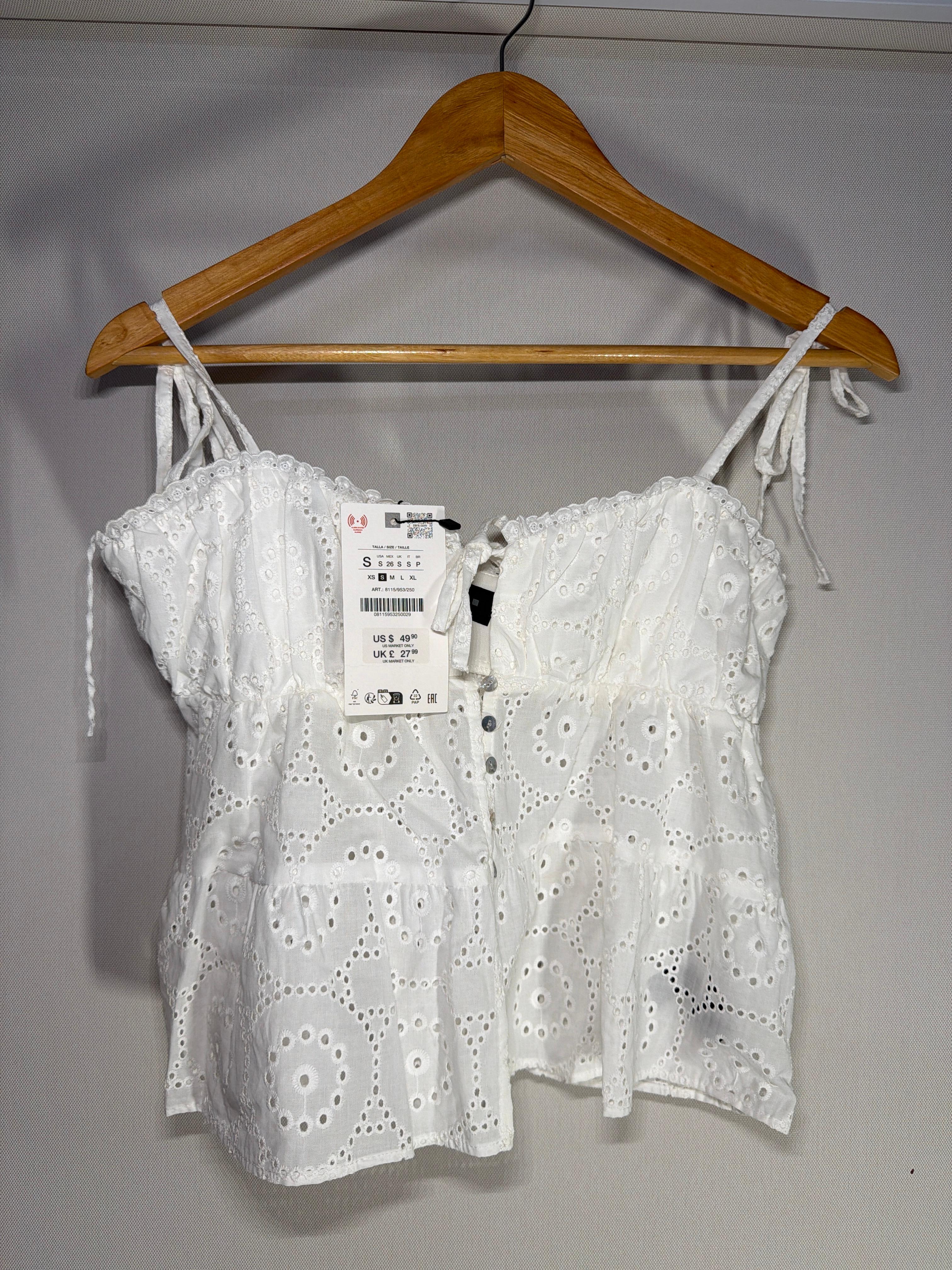 EMBROIDERED EYELET TOP | SECOND HAND | Zara Preowned EMBROIDERED EYELET TOP | SECOND HAND | Zara Preowned