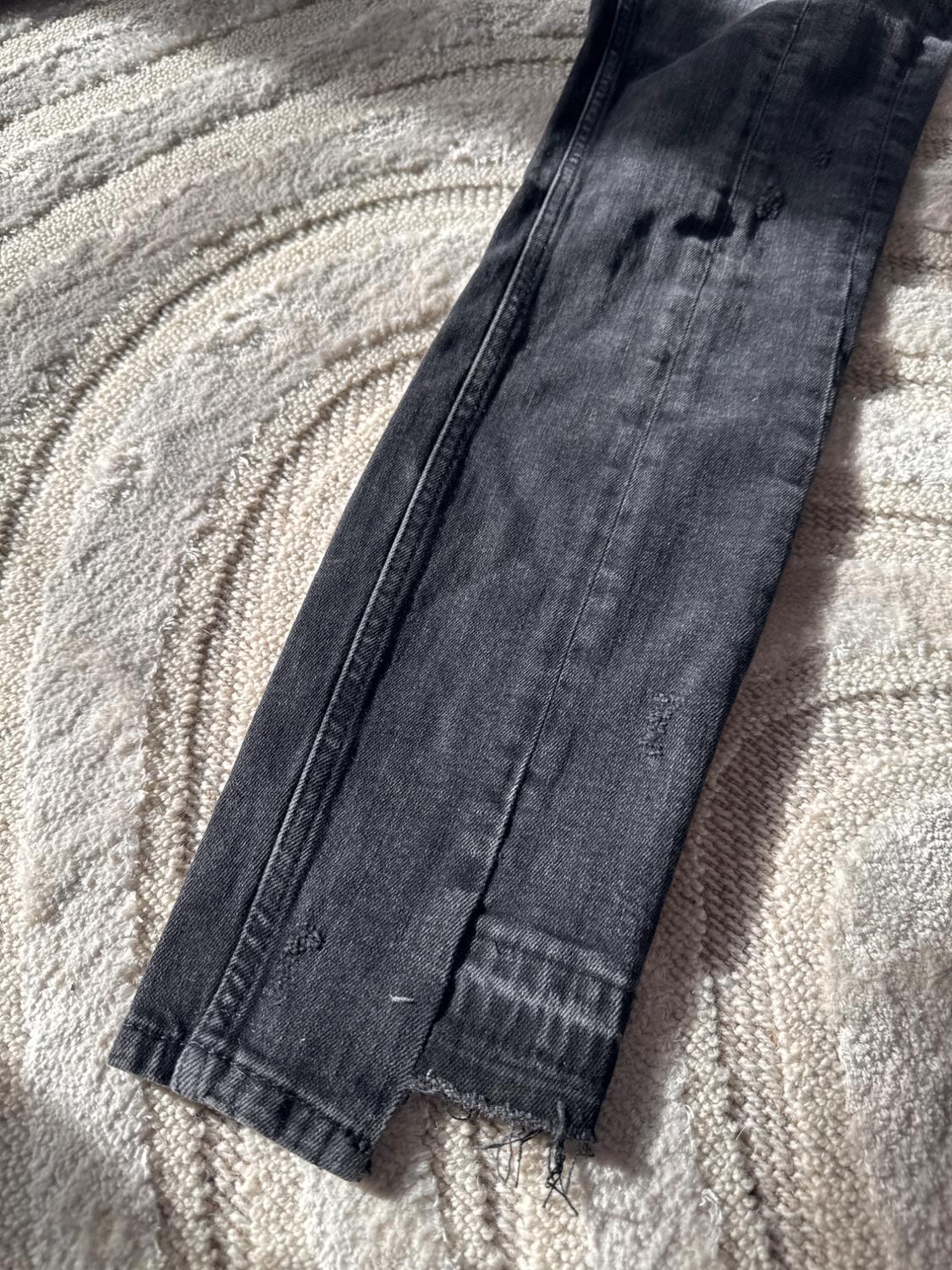 BLACK SLIM FIT JEANS - Image 2
