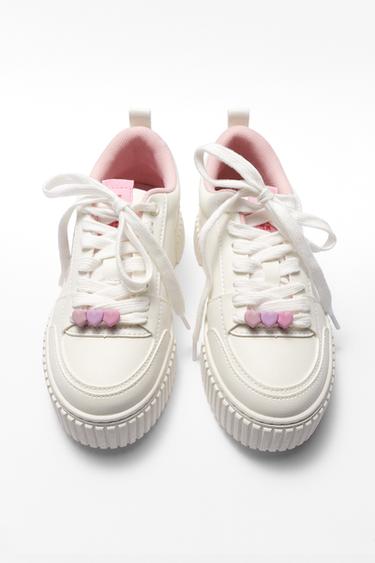 HELLO KITTY © SANRIO SNEAKERS - White by Zara