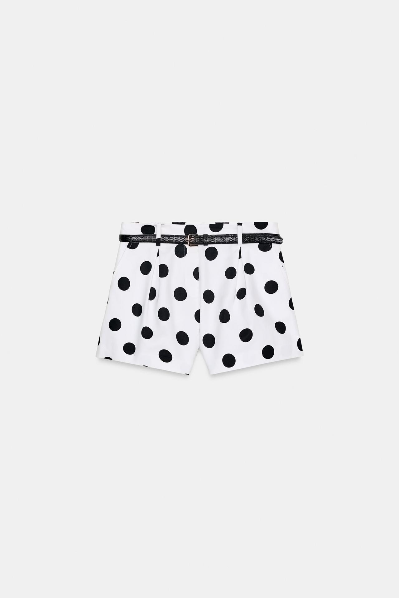 BELTED PLEATED SHORTS — Black / White