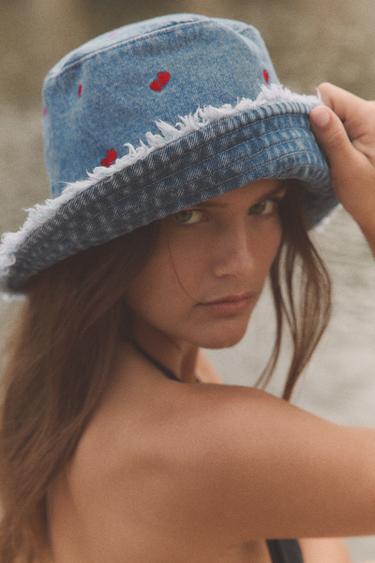 DENIM BUCKET HAT WITH EMBROIDERED HEARTS - Blue by Zara