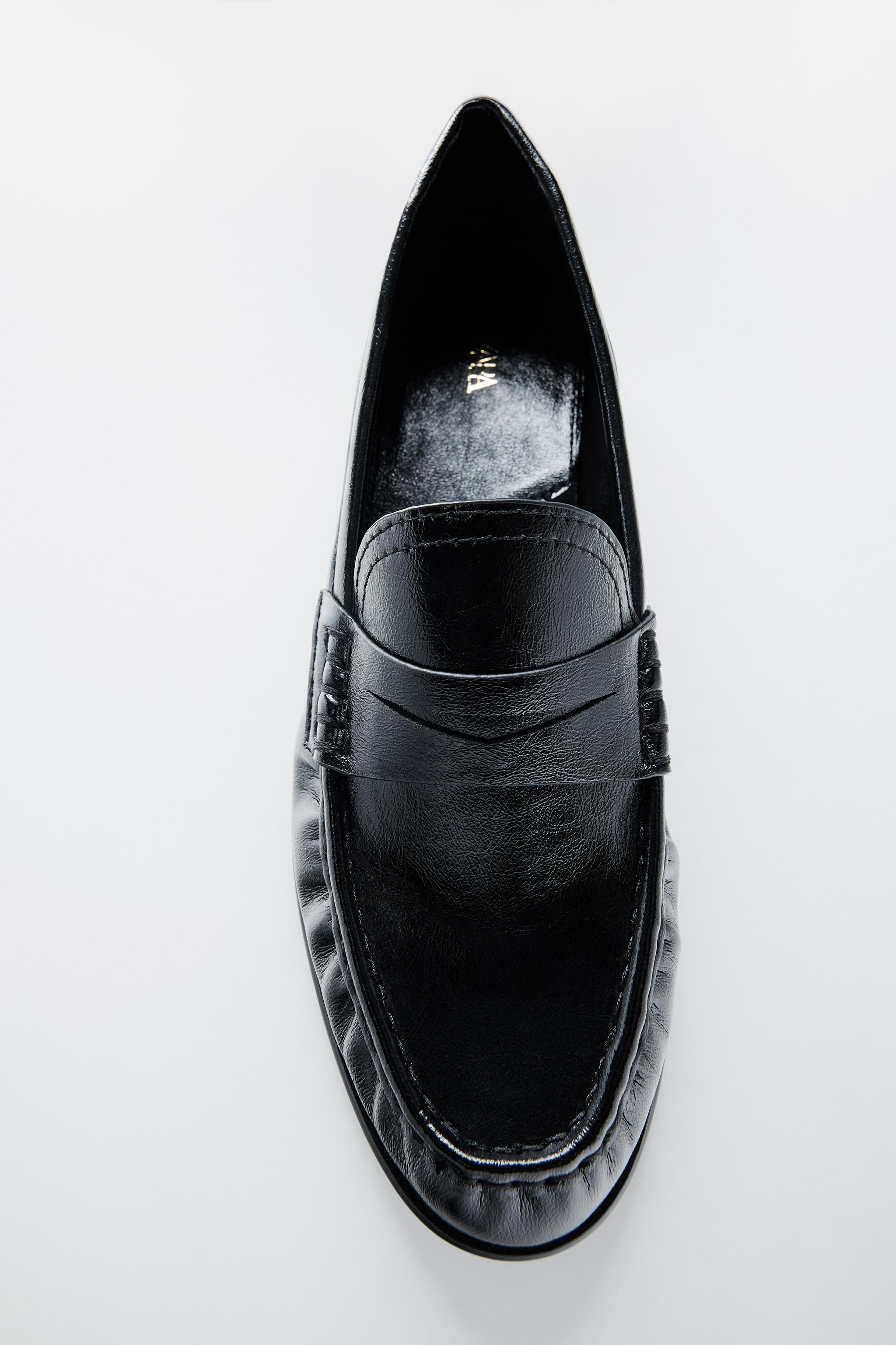 SOFT GATHERED LOAFERS