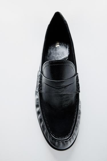 MOCASÍN FRUNCIDO SOFT - Negro de Zara