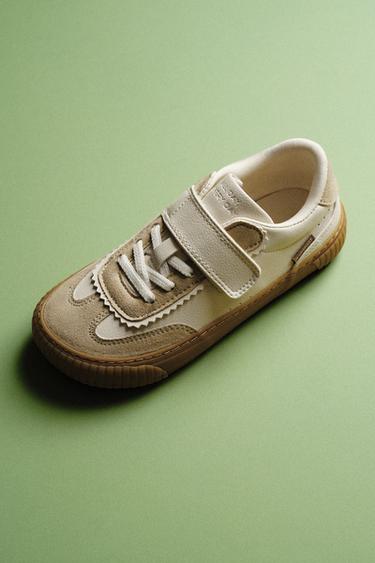 GIÀY SNEAKER BAREFOOT - Trắng Mờ từ Zara