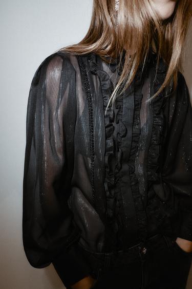 CAMISA SEMITRANSPARENTE VOLANTES ABALORIOS - Negro de Zara