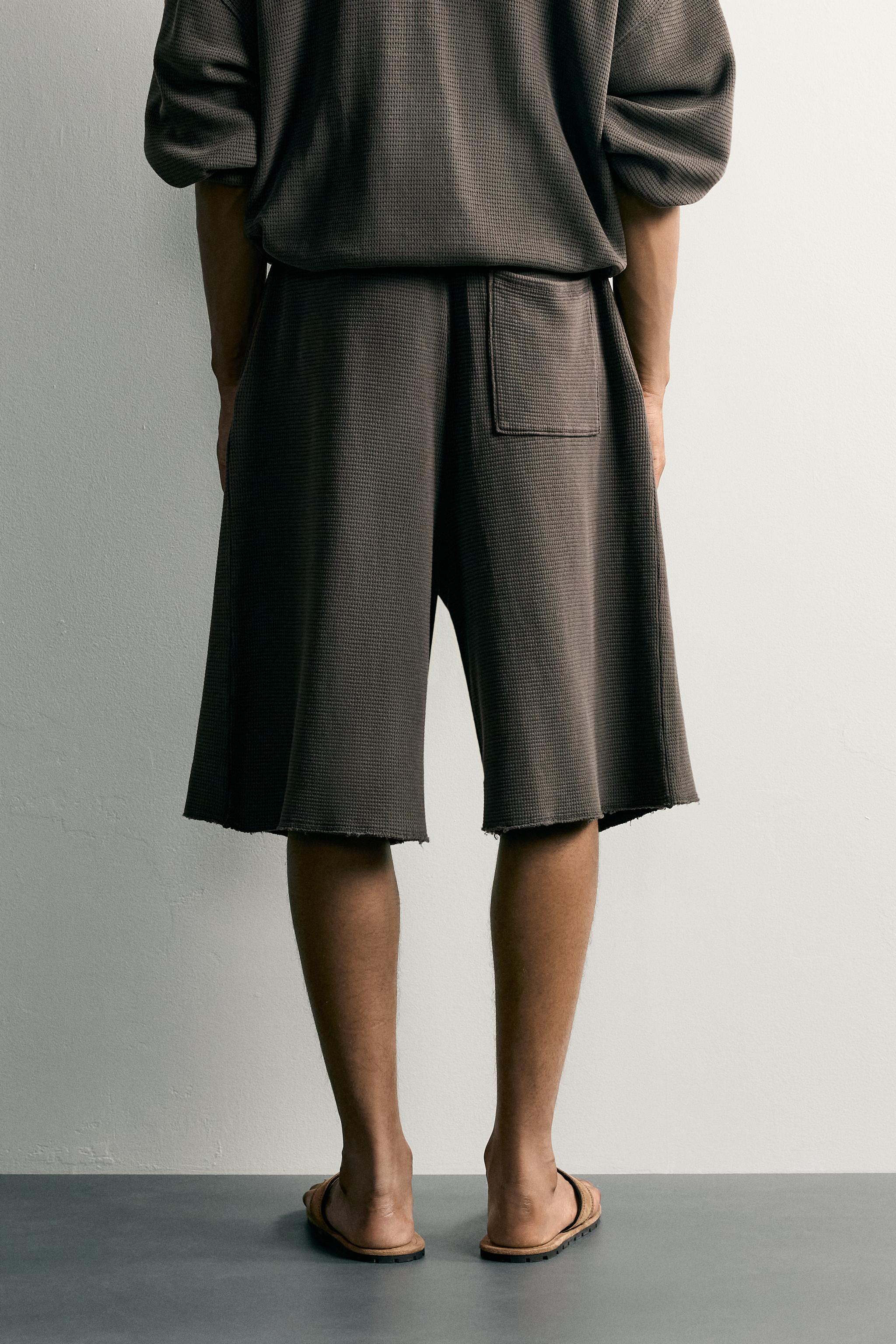WASHED WAFFLE KNIT JOGGER SHORTS